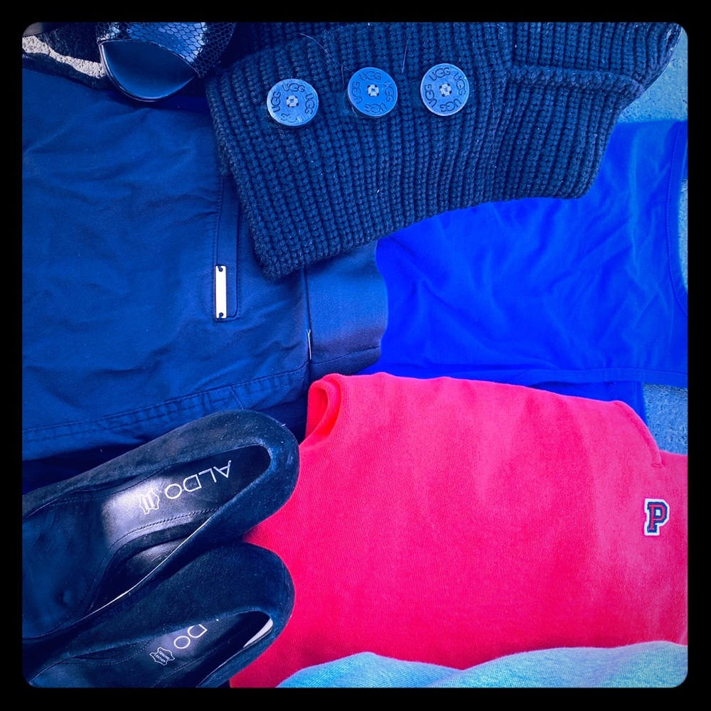 Sweatpants,dress, ugg boots, shoes - Picture 1 of 1
